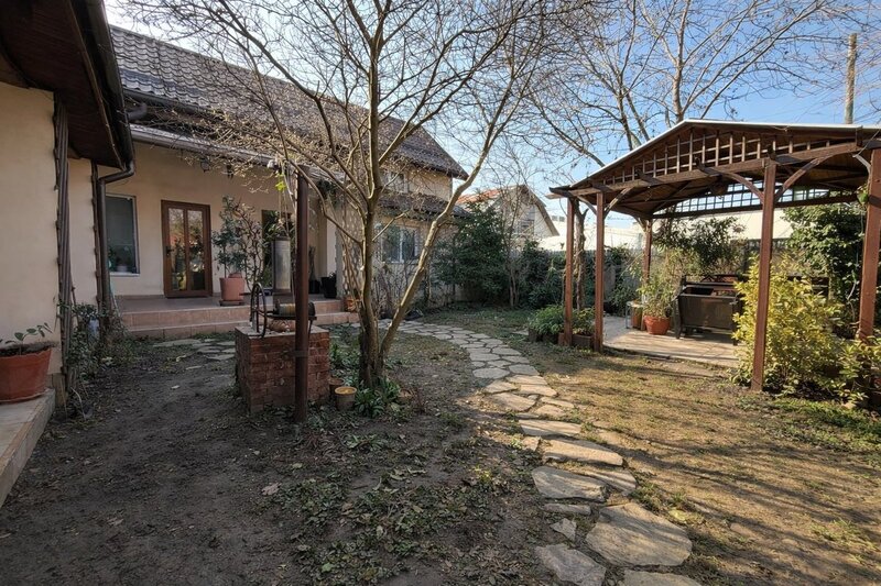 Dobroesti Casa spatioasa  Soseaua Fundeni