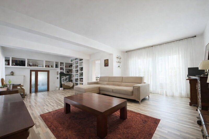 Dobroesti Casa spatioasa  Soseaua Fundeni