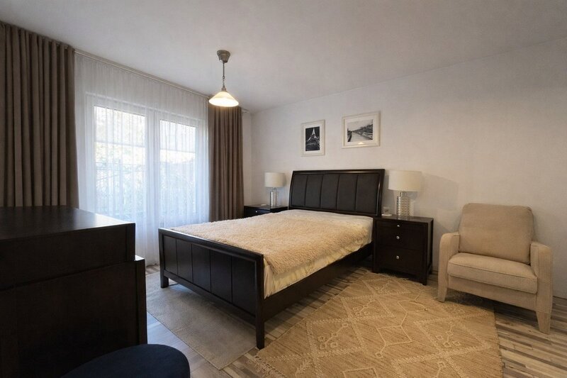 Dobroesti Casa spatioasa  Soseaua Fundeni